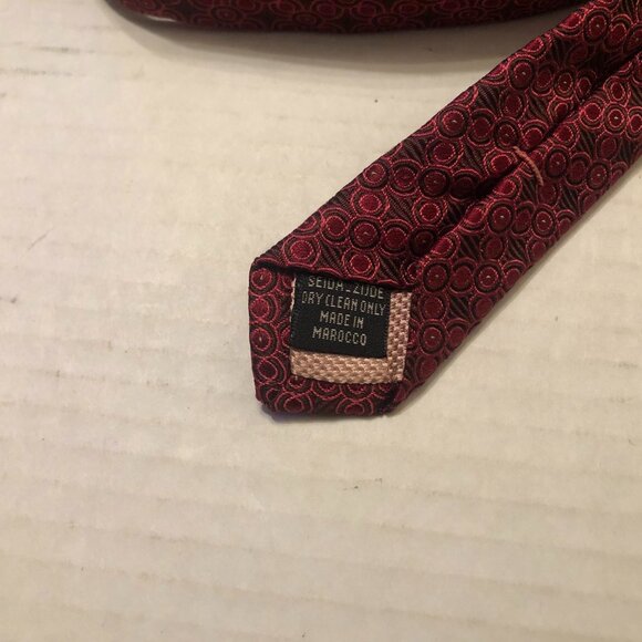 Pink men\'s new red 100%silk tie  2 1/2\